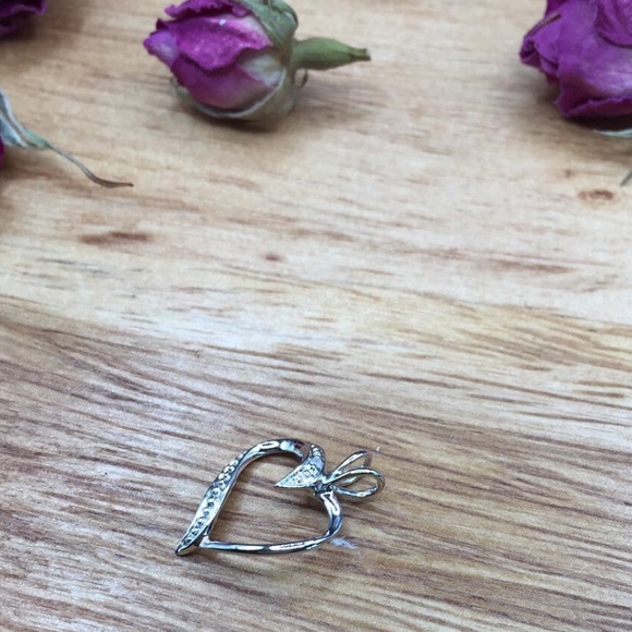 10kt white gold heart pendant (new) - Picture 3 of 6